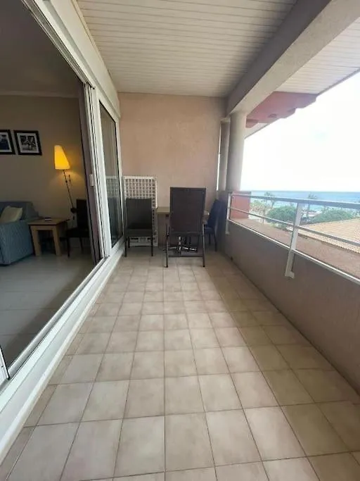 Studio Vue Sur Mer Frejus France