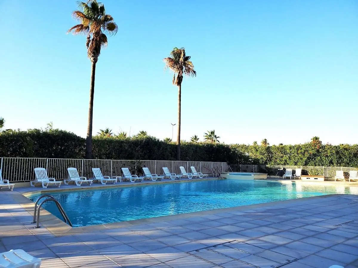 Studio Vue Sur Mer Frejus France